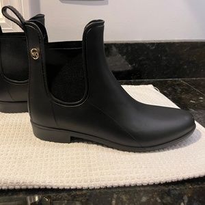 MK ankle rain boots
